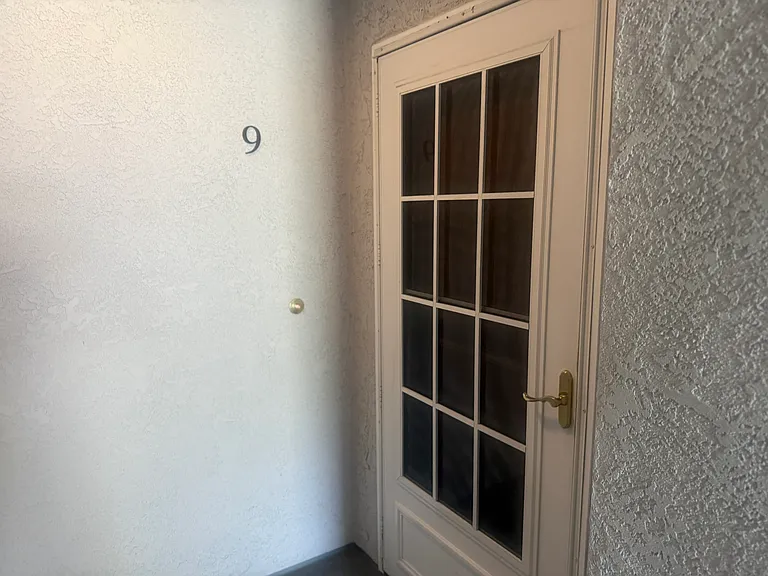 760 W 30th St #9 — Photo 4
