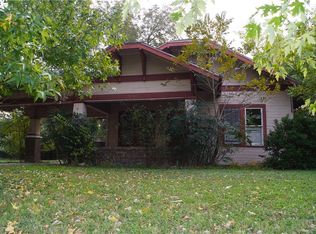 910 N Main St, Elgin, TX 78621