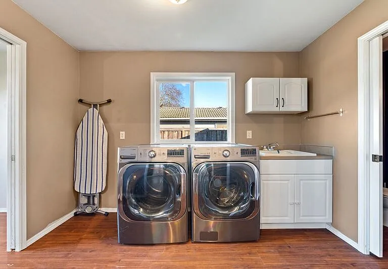 2577 Elysium Ave — Photo 42