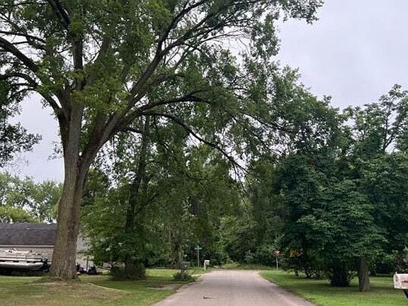 5th image of 315 Tower Rd