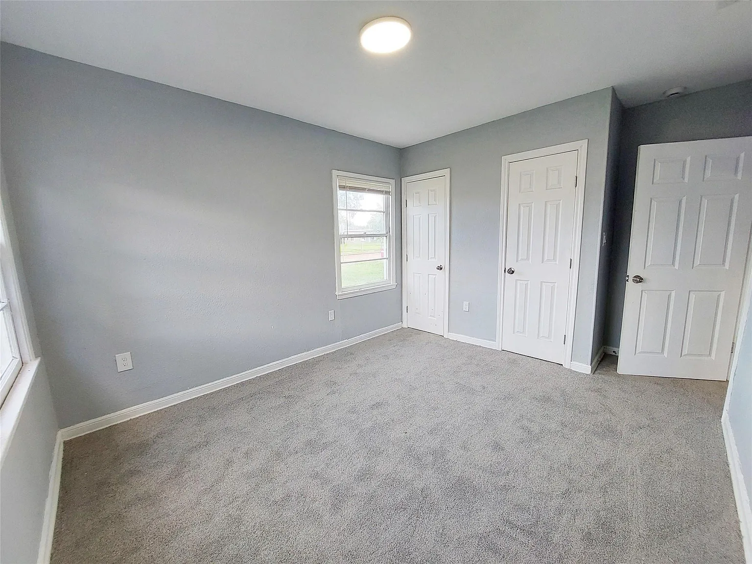 3 bed, 1.0 bath, 924 sqft, $1,195 — Photo 4