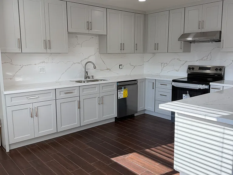 9102 Central Ave #B — Photo 1