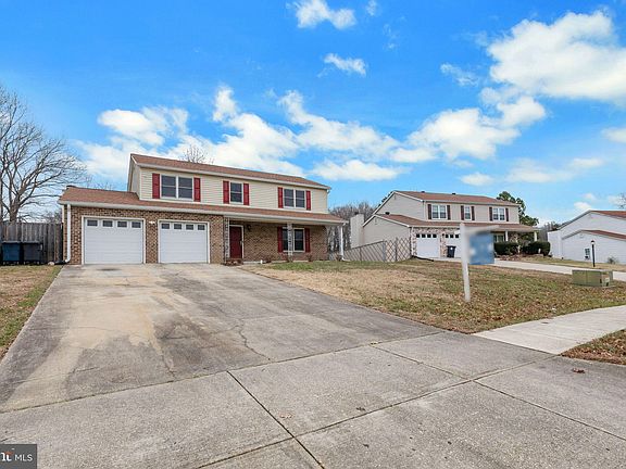 2nd image of 10606 Mount Lubentia Way
