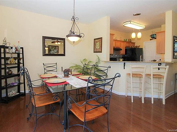 3rd image of 6023 Blackheath Dr #348