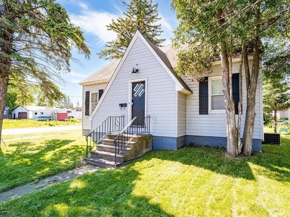 1432 Ave C, Cloquet, MN 55720