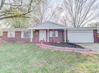 6270 Rocket Dr, Florissant, MO 63033