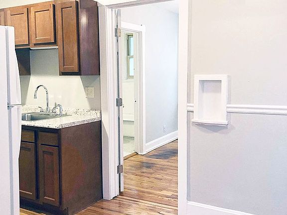 4th image of 3404 Whitfield Ave #3409-81