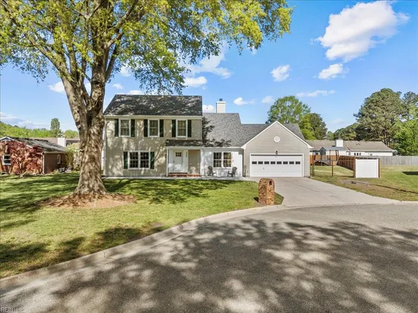 304 Bayhaven Ct, Chesapeake, VA 23323