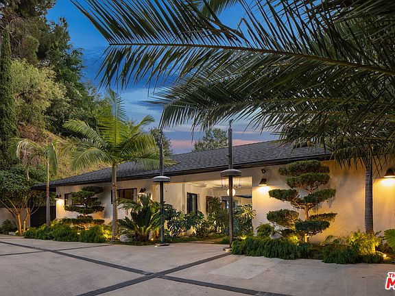 3rd image of 5606 Park Oak Pl