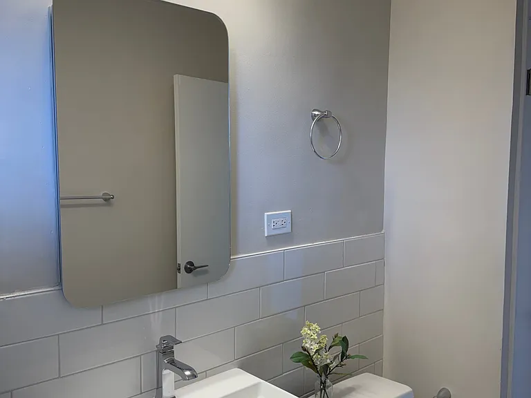 Park Lane Apartments — Photo 17