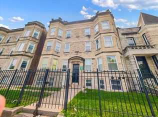 3133 W Augusta Blvd #2R, Chicago, IL 60622