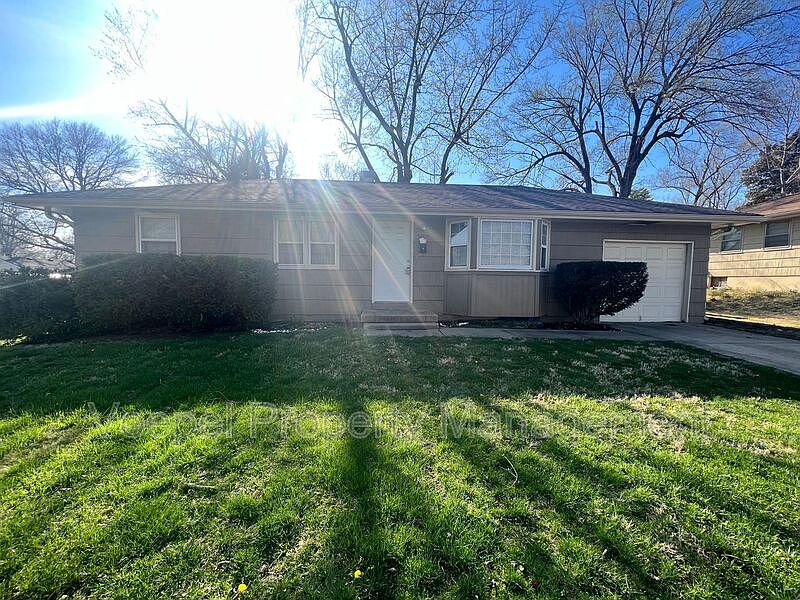 1st image of 10114 White Ave