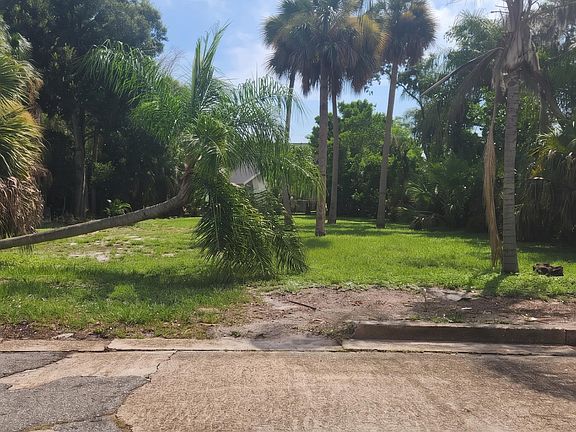 3rd image of 1407 Indian River Ave