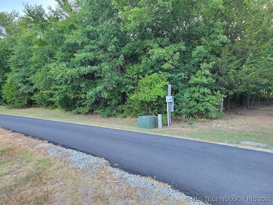 1st image of Hummingbird Ln