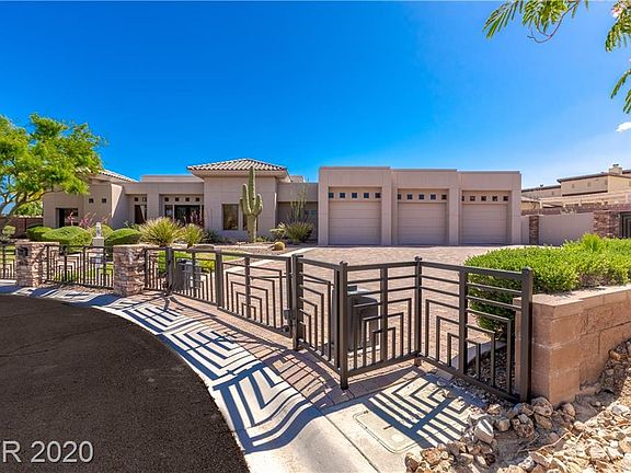 2nd image of 3085 S Tioga Way