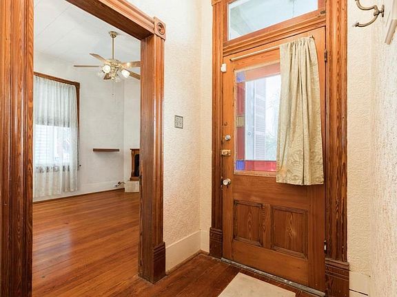 5th image of 1811 Avenue K