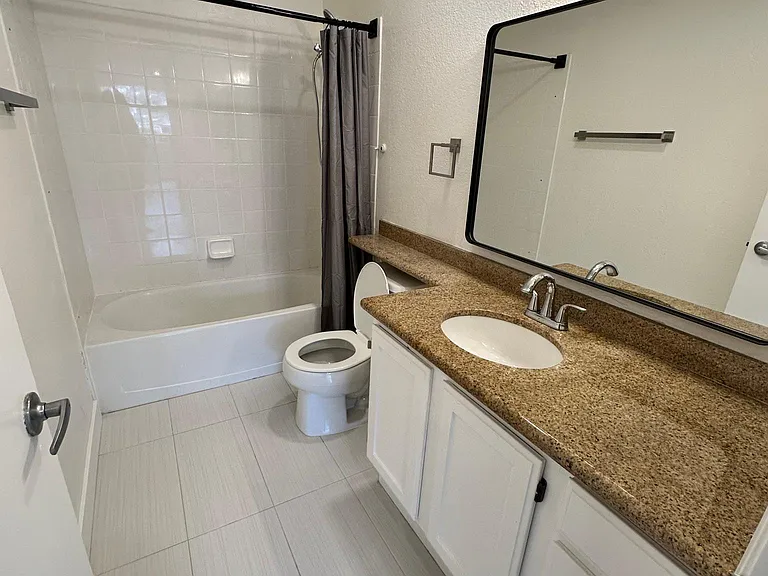 39206 Guardino Dr #112 — Photo 32