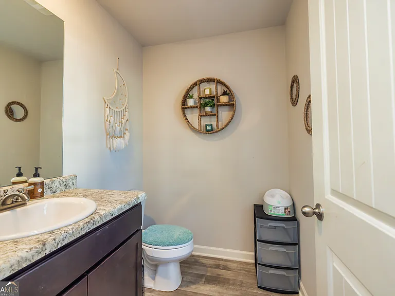 111 Tudor Way — Photo 6