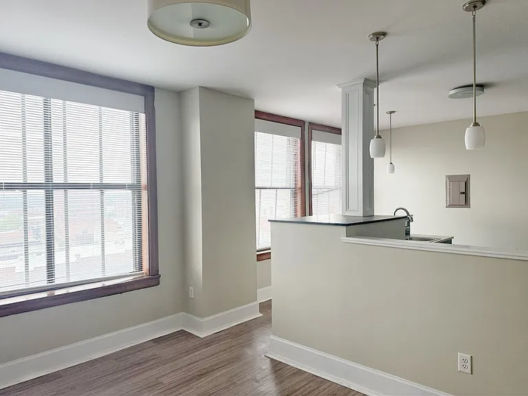 329 on Main — Photo 24
