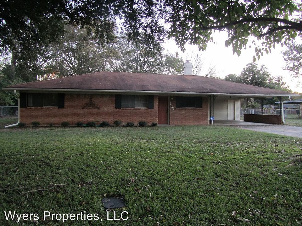1st image of 110 E Fairlane Dr