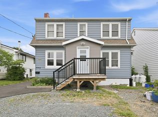 7091/7093 Bayers Rd, Halifax, NS B3L2C5