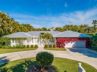 549 7th Ave N, Naples, FL 34102