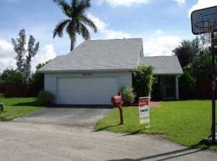 8220 SW 41st Ct, Davie, FL 33328