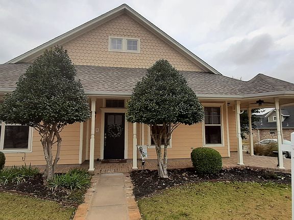4th image of 219 Turner Cir