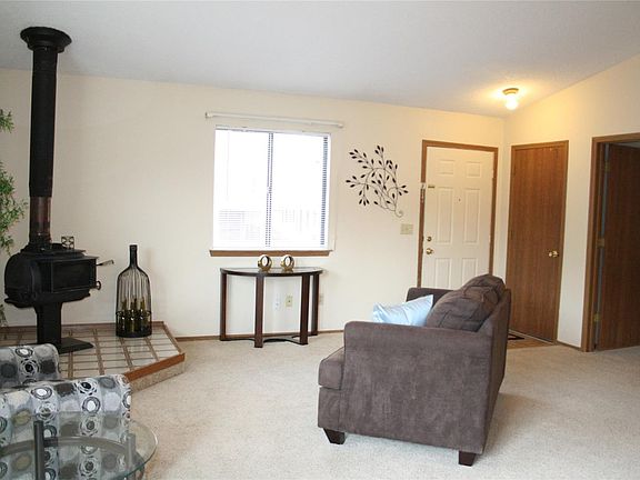 5th image of 18274 W 58th Pl APT 40