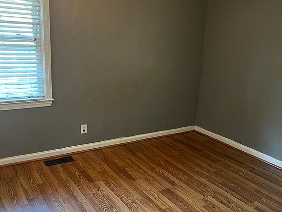 2nd image of 513 47th St
