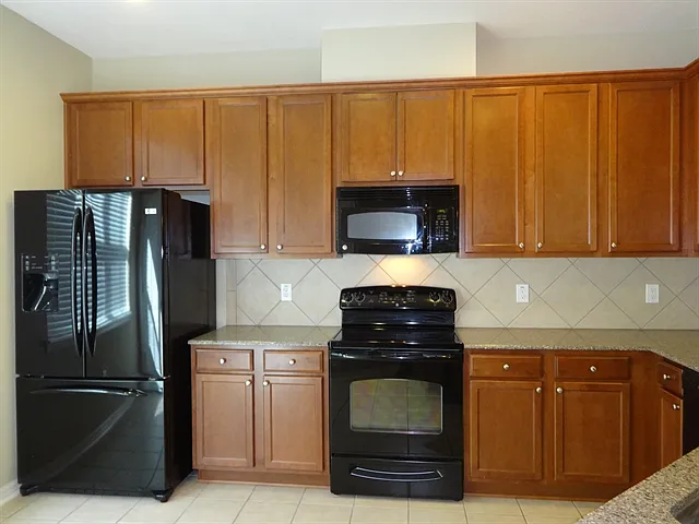 12868 Calderdale Ave — Photo 5