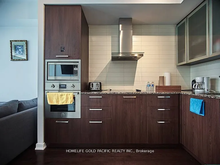 14 York St #4709 — Photo 11