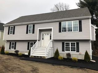 814 Market St, Rockland, MA 02370