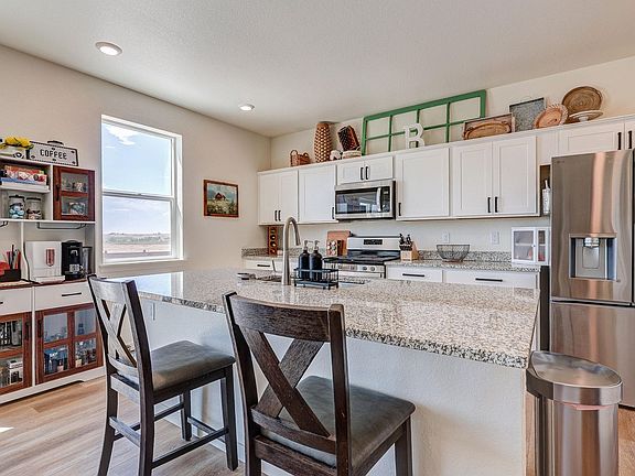 5th image of 2744 Wren Dr