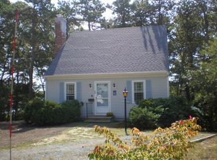 17 Gosling Ln, Dennis Port, MA 02639
