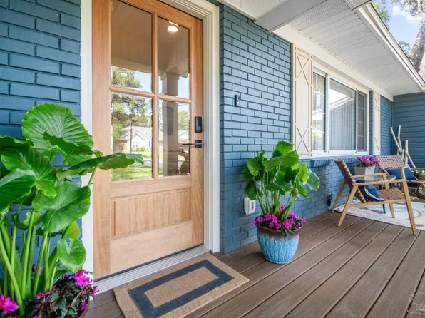 444 York St, Gulf Breeze, FL 32561