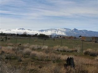 10611 Yucca Terrace Dr, Oak Hills, CA 92344