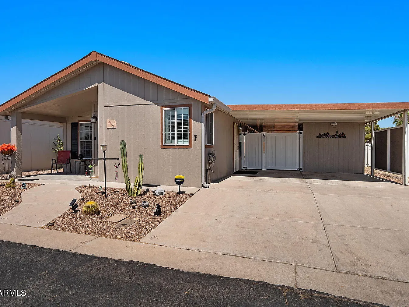 3 bed, 1275 sqft, $2,000 — Photo 1