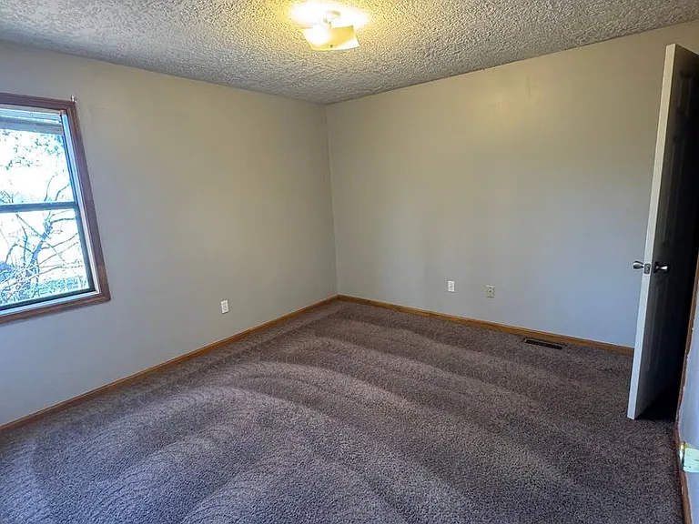 540A Baker Rd — Photo 9