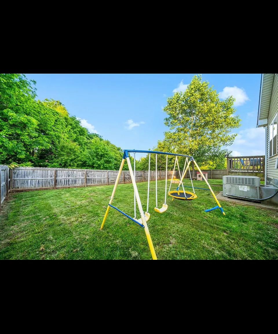 3 bed, 1347 sqft, $1,800 — Photo 4
