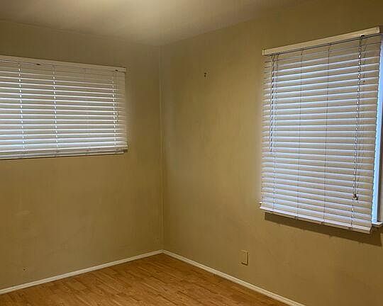 4th image of 11315 Iowa Ave #1