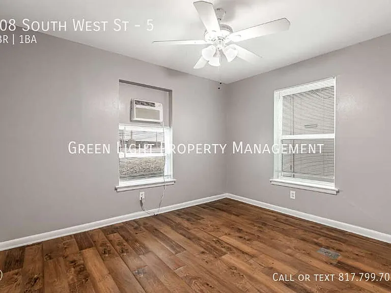 308 S West St #5 — Photo 11