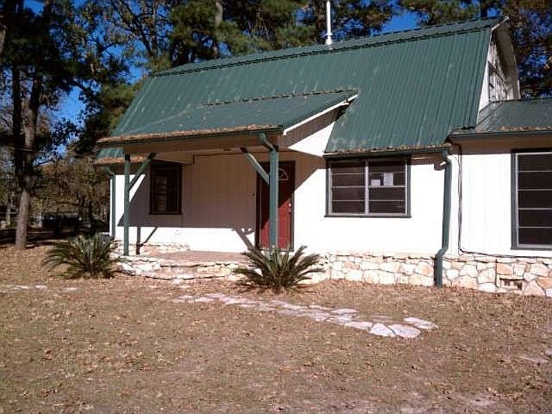 2nd image of 321 Wilcox Dr