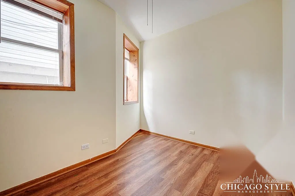 2 bed, 1800 sqft, $2,595 — Photo 2