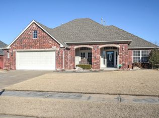 1716 W Birmingham St S, Broken Arrow, OK 74011