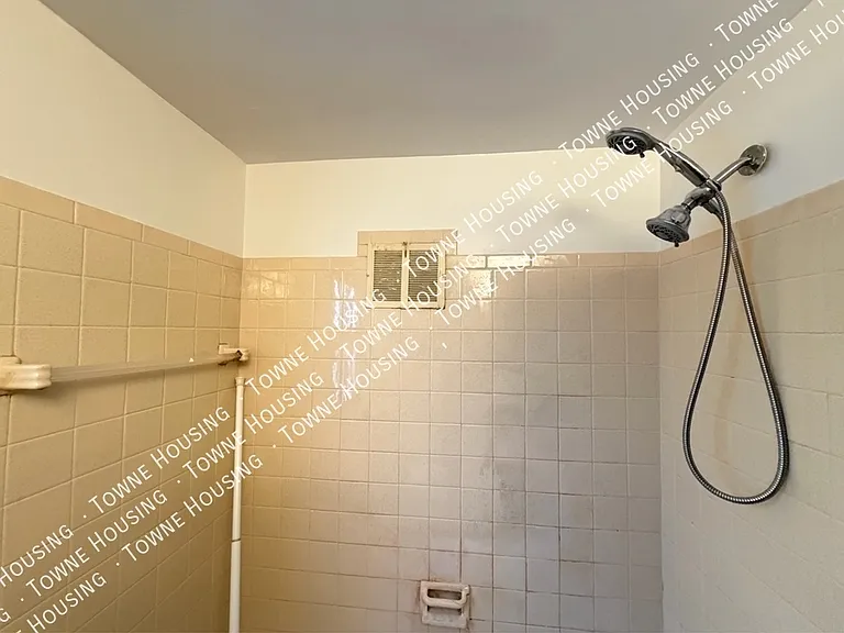 26 Janet St #RIGHT — Photo 6