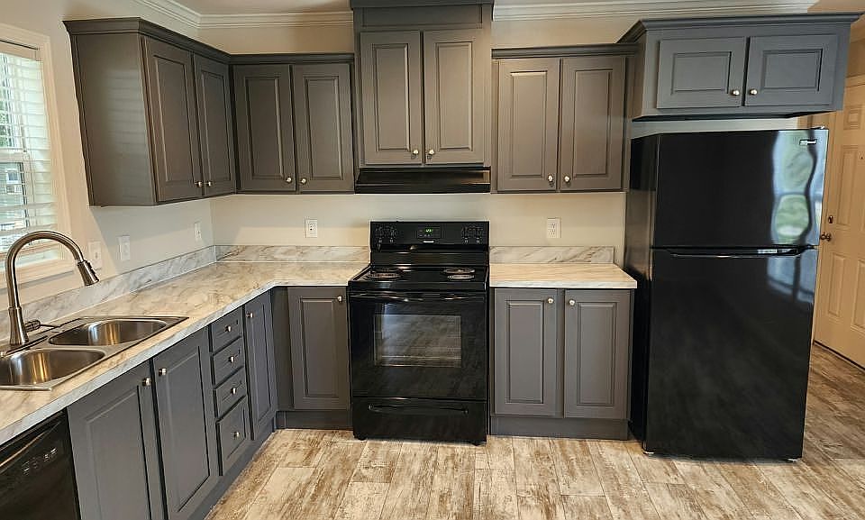 1st image of 10201 W Beaver St Lot 40