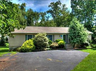 37 Elliot Pl, Edison, NJ 08817