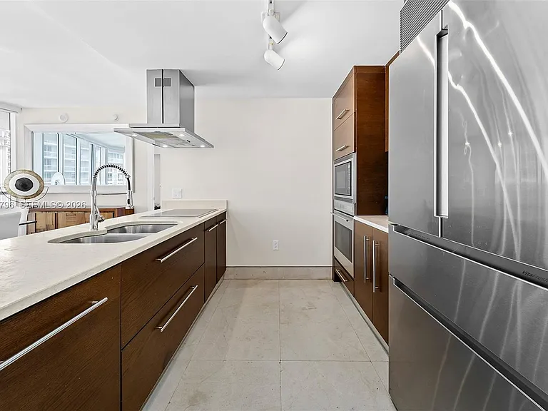 495 Brickell Ave #2904 — Photo 4