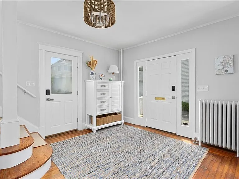 46 Esplanade St — Photo 4